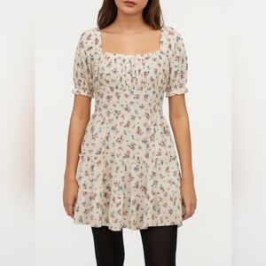 White Ditsy Floral Tier Babydoll Y2K Short Dress Size Large Milkmaid Puff Sleeve